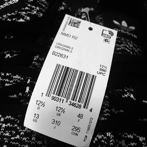 Adidas NMD R2 Oreo B22631 NEW in Box Men’s Size 13 - Picture 8 of 8